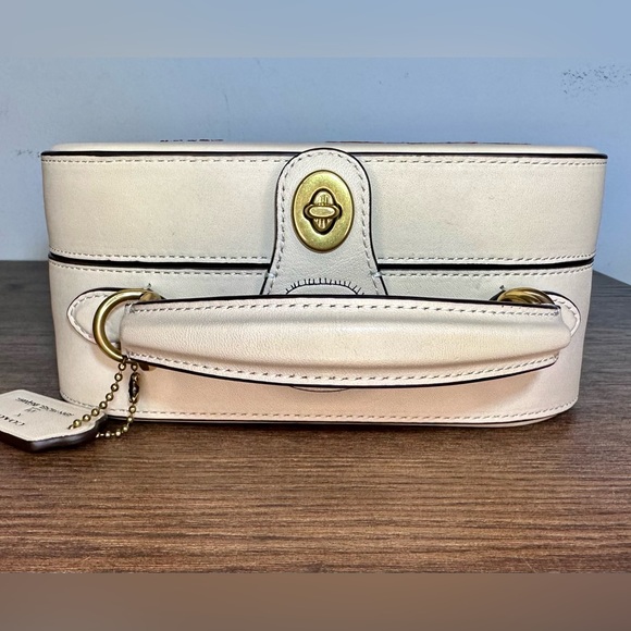 Coach X Jean Michel Basquiat Square Bag in Ivory - Picture 5 of 12